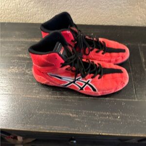 Two pairs boys wrestling shoes worn and used 6. 5 and 7